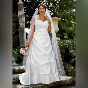 David’s Bridal Ivory Wedding Dress Size 20W